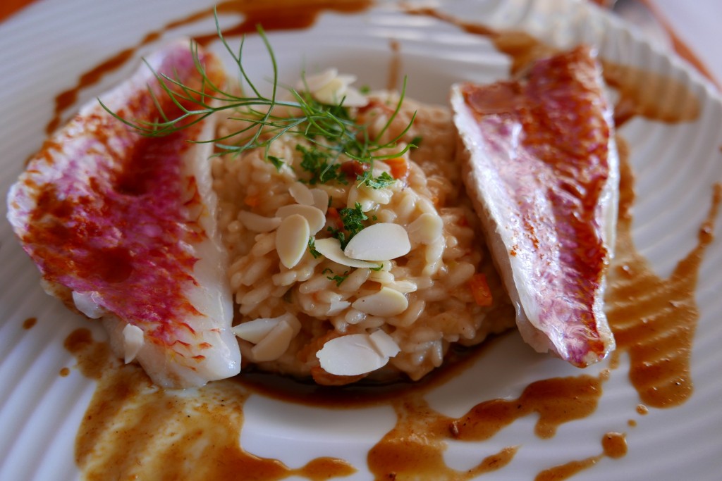 Rouget à la plancha et risotto aux légumes © GP