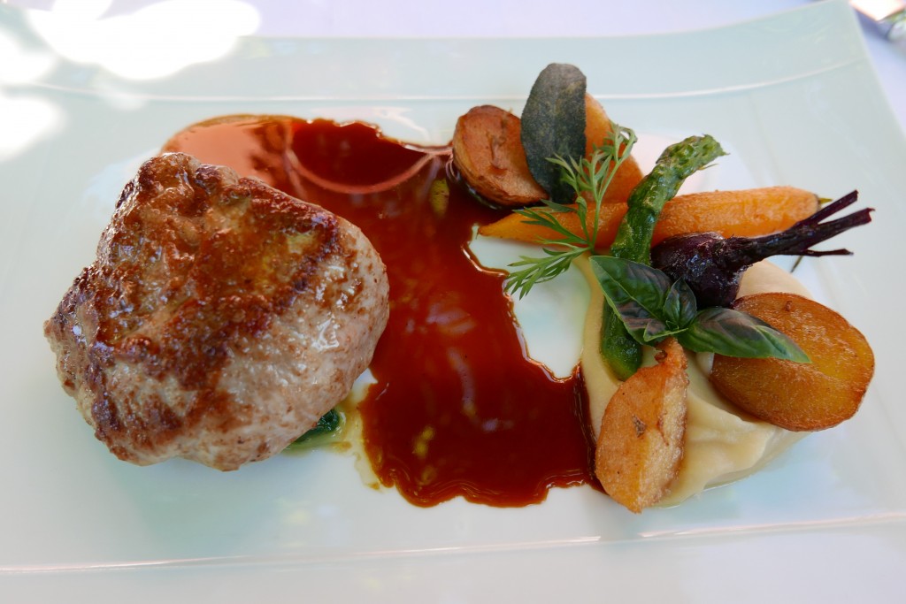 Quasi de veau et légumes bio © GP
