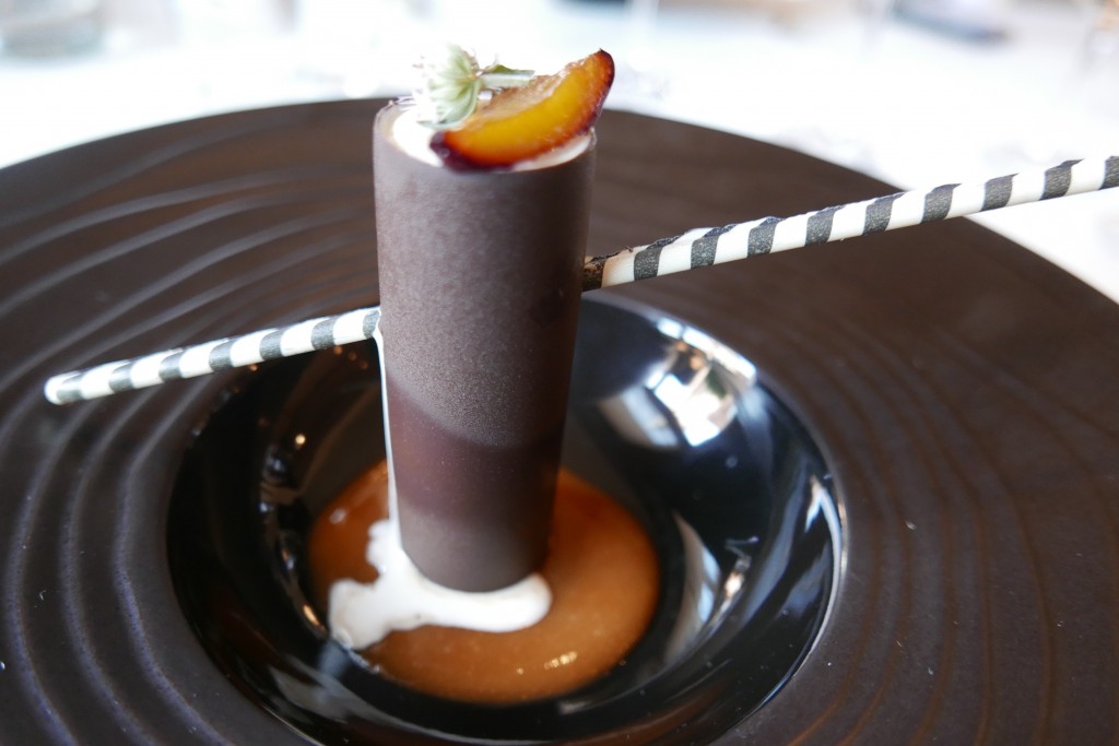 Tube de chocolat, glace agastache © GP