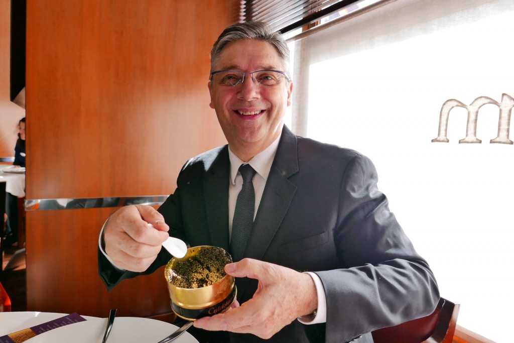 Massimo Mori et le caviar Calvisius © GP