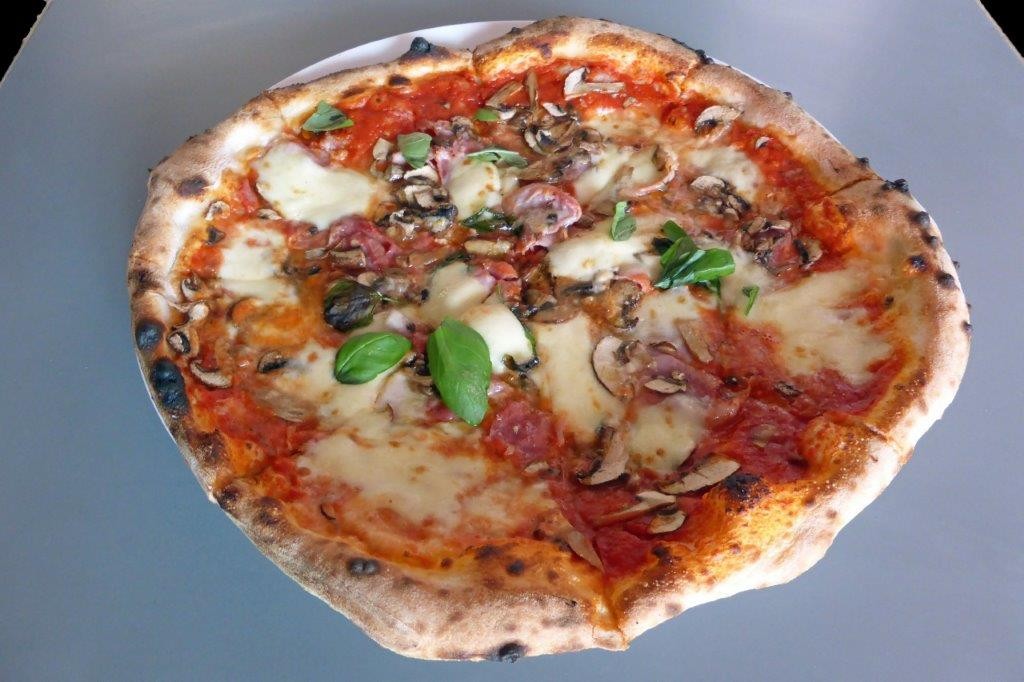 La Prosciutto e Funghi © AA