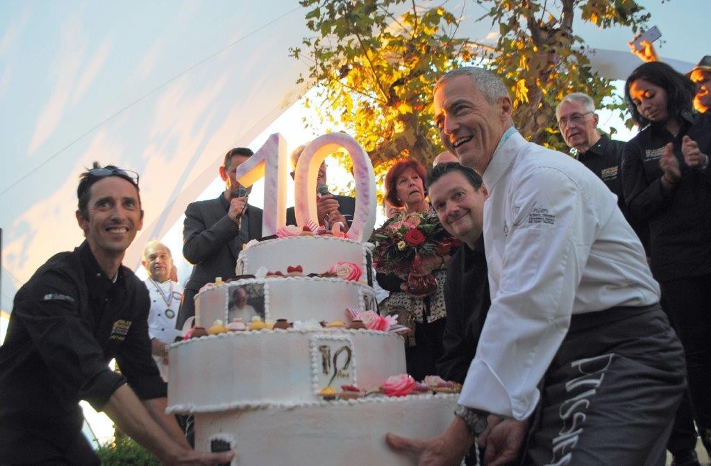 Le gâteau des 10 ans © AA
