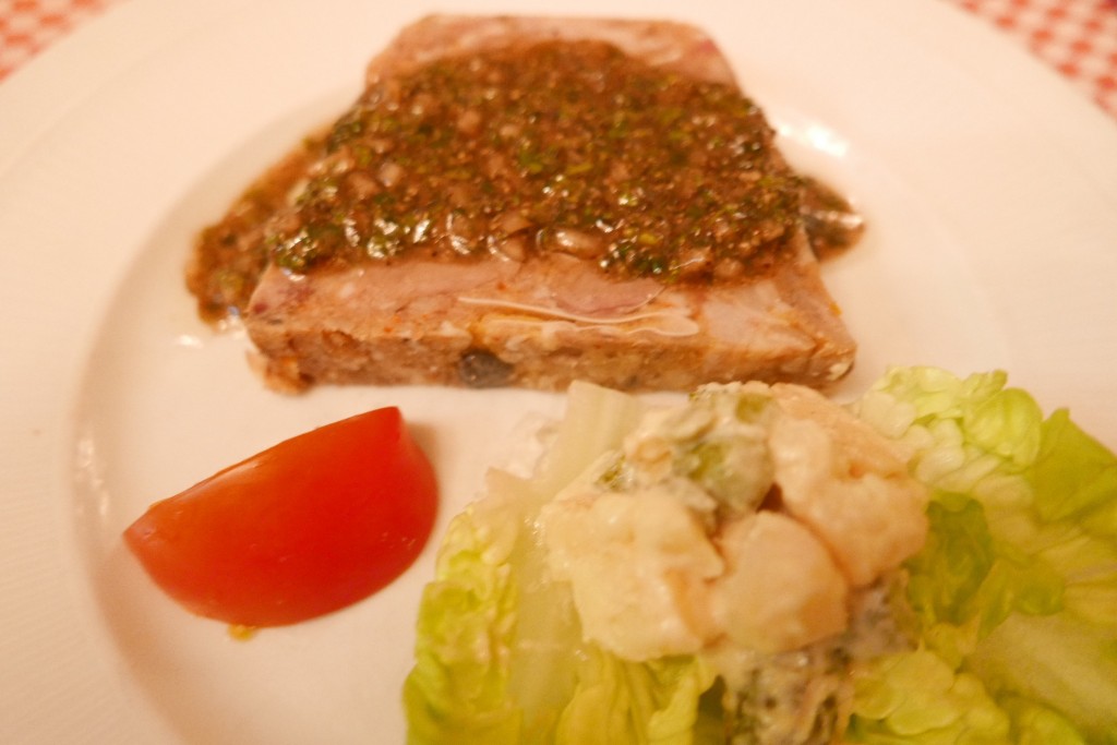 Pâté de tête sauce ravigote © GP