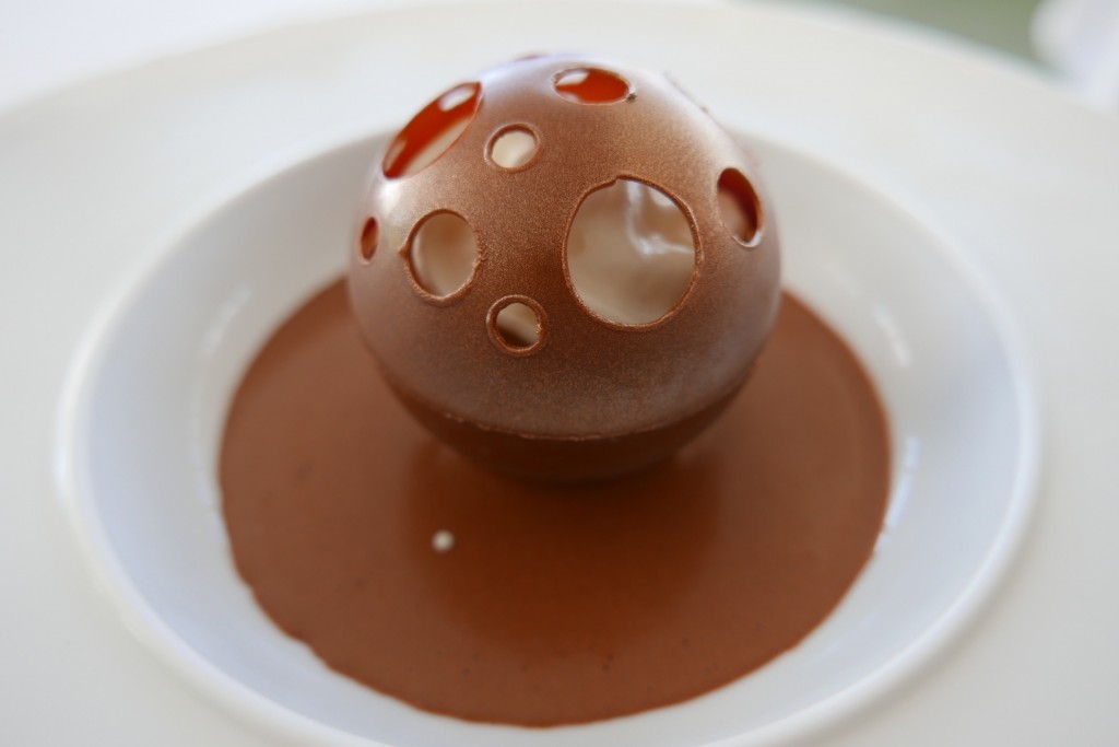 Sphère chocolat © GP