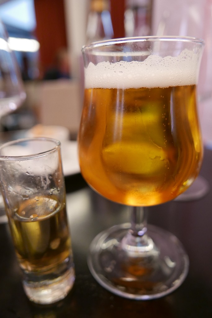 Aquavit et bière © GP