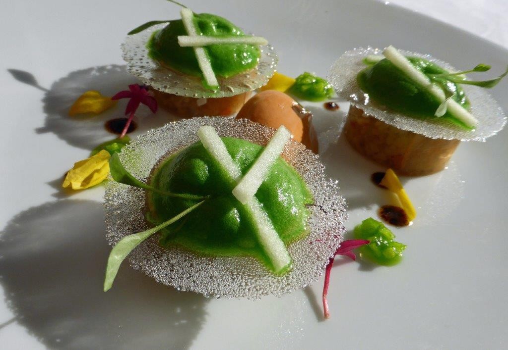 Crabe royal, pomme verte, coriandre © AA