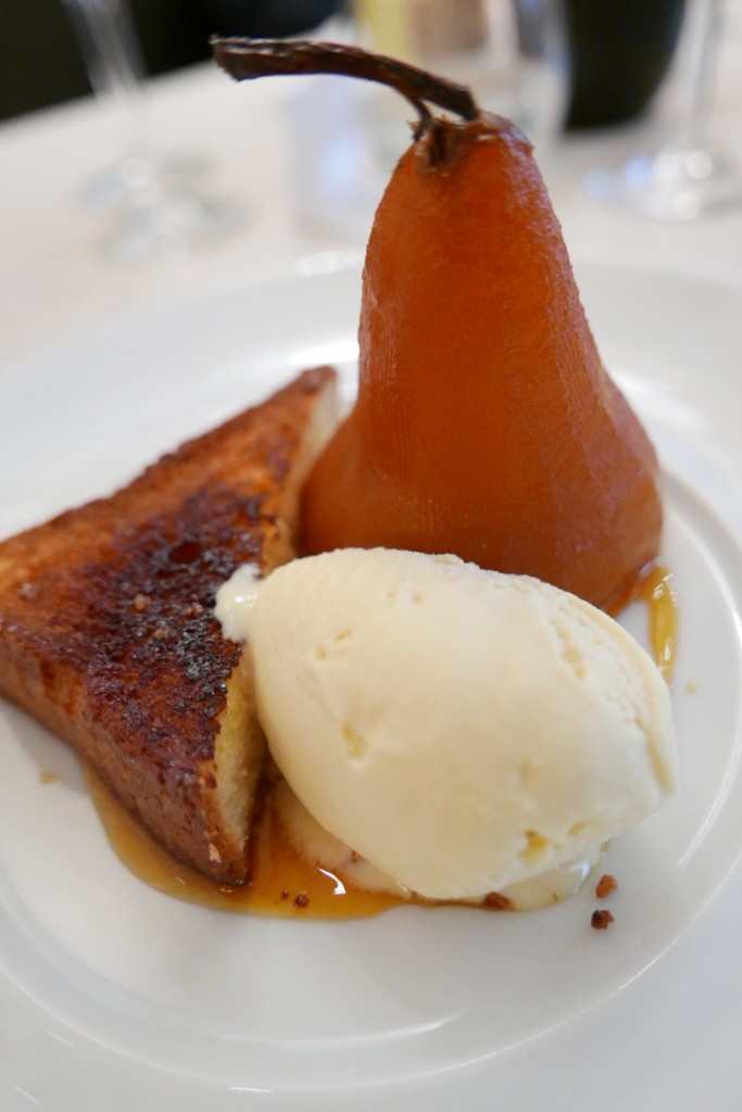 Brioche perdue, poire caramélisée et bière © GP