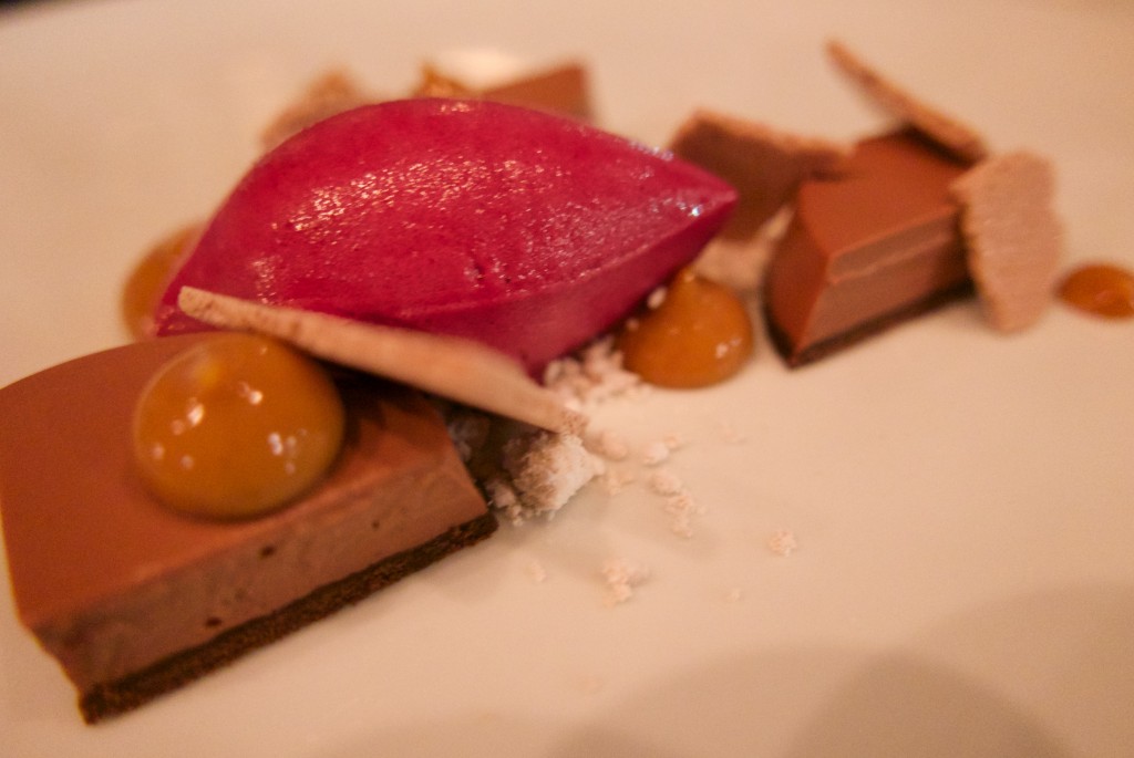 Tarte au chocolat, sorbet raisin © GP