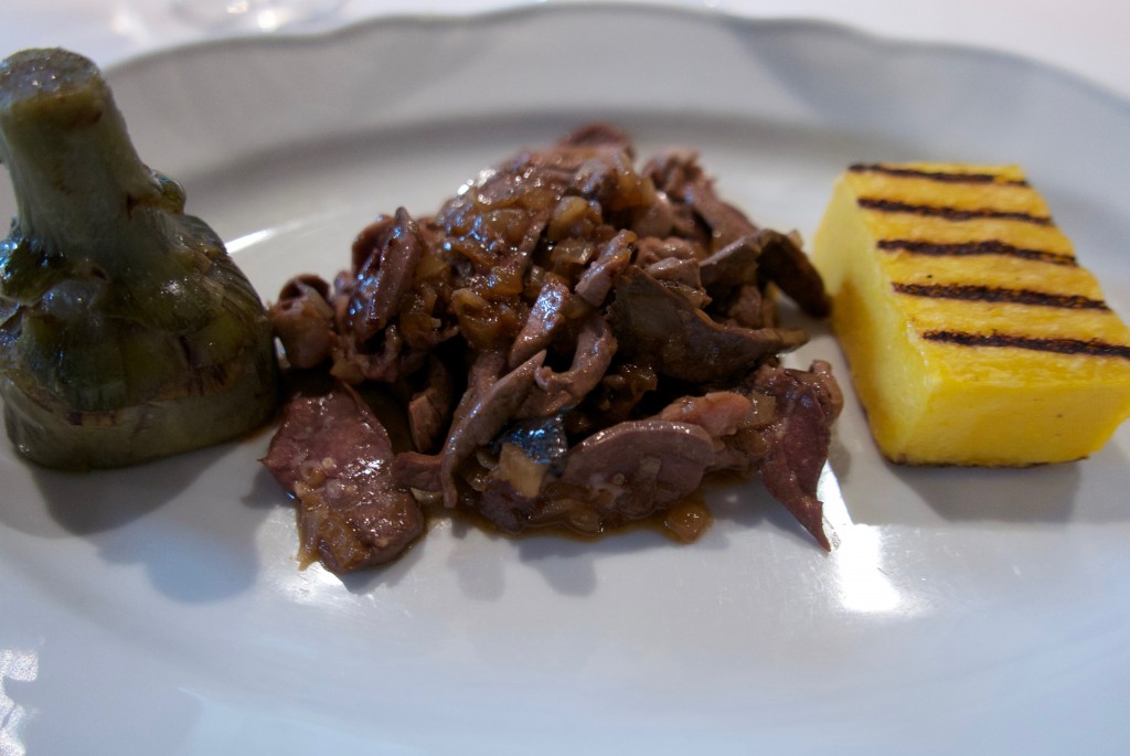 Abats d'agneau et polenta © GP