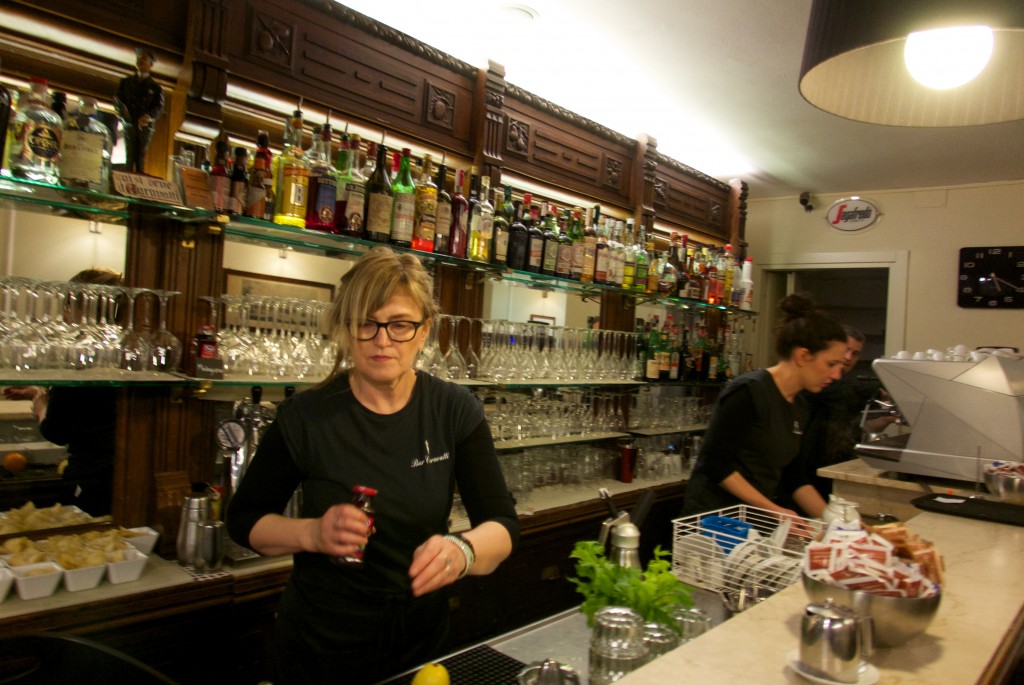 Au comptoir © GP