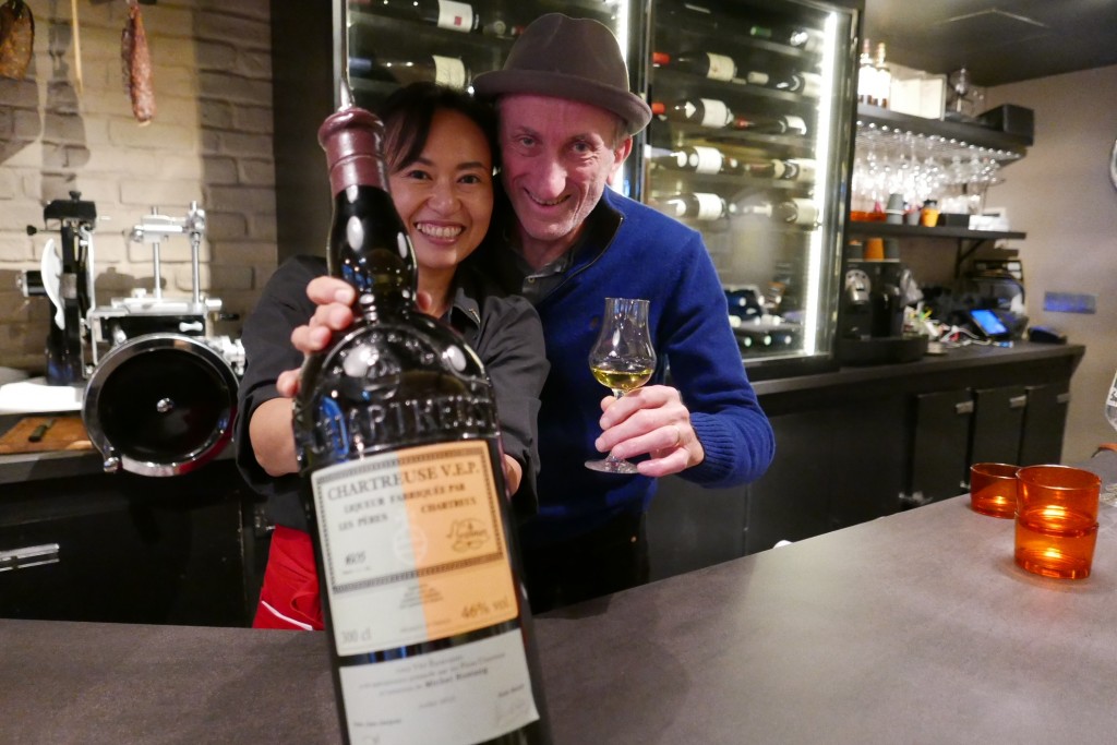 Chigusa, Derec et la chartreuse © GP