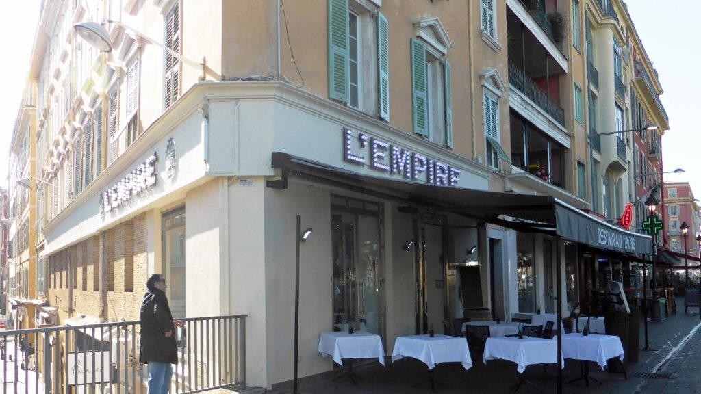 La façade © AA
