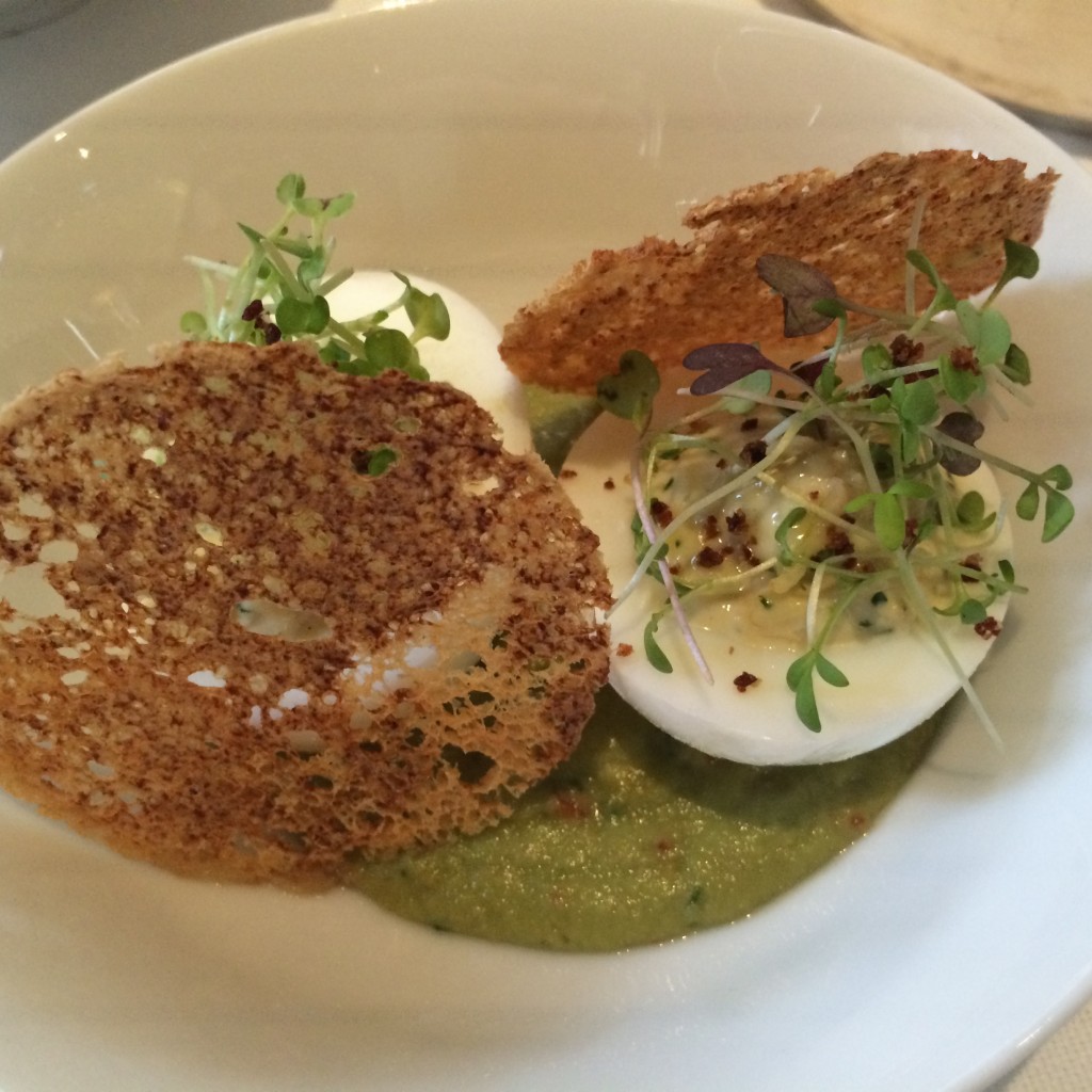 Oeuf mimosa et avocat © GP