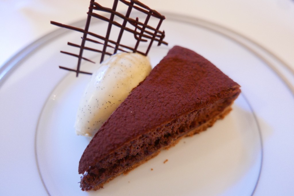 Tarte au chocolat, glace vanille © GP