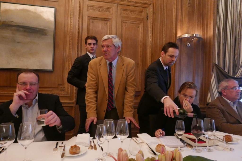 Dominique Befve (à g: Thierry Desseauve, à dr: Michel Bettane) © GP