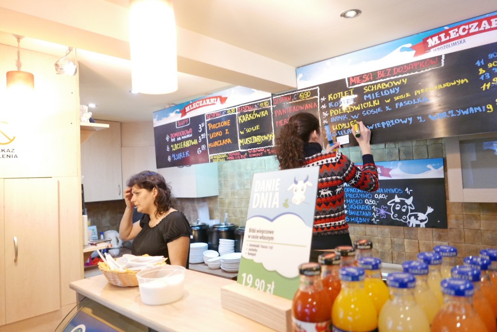 Derrière le comptoir © GP