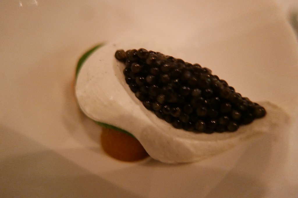 Crème fouettée et caviar © GP