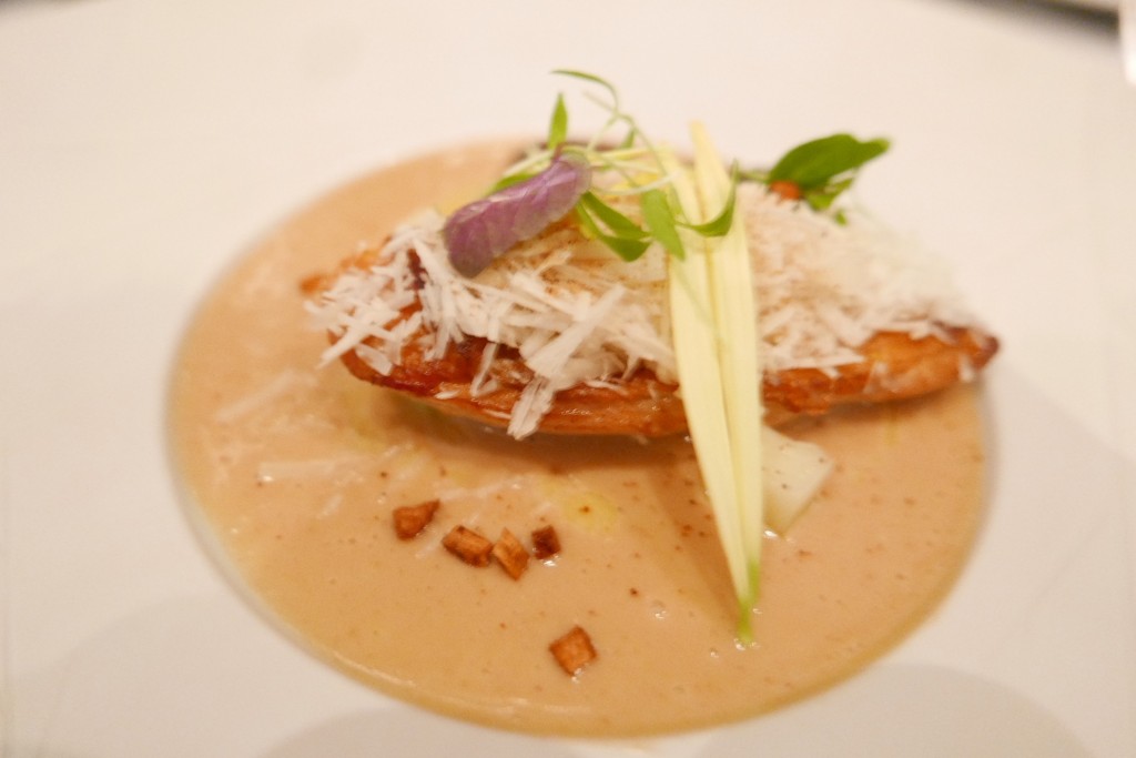 Pintade aux noix, cresson, châtaignes  © GP