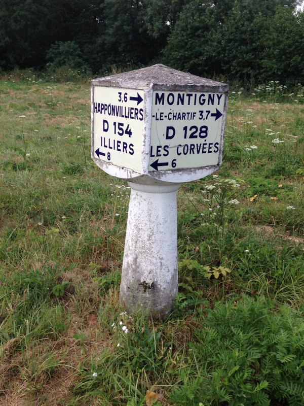 A Montigny-le-Chartif © Michelin