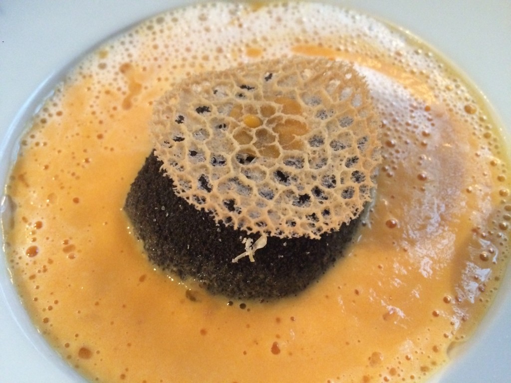 Velouté de potimarron et oeuf fondant © GP