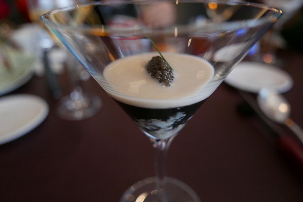 Gelée d'huître, caviar, cocos © GP