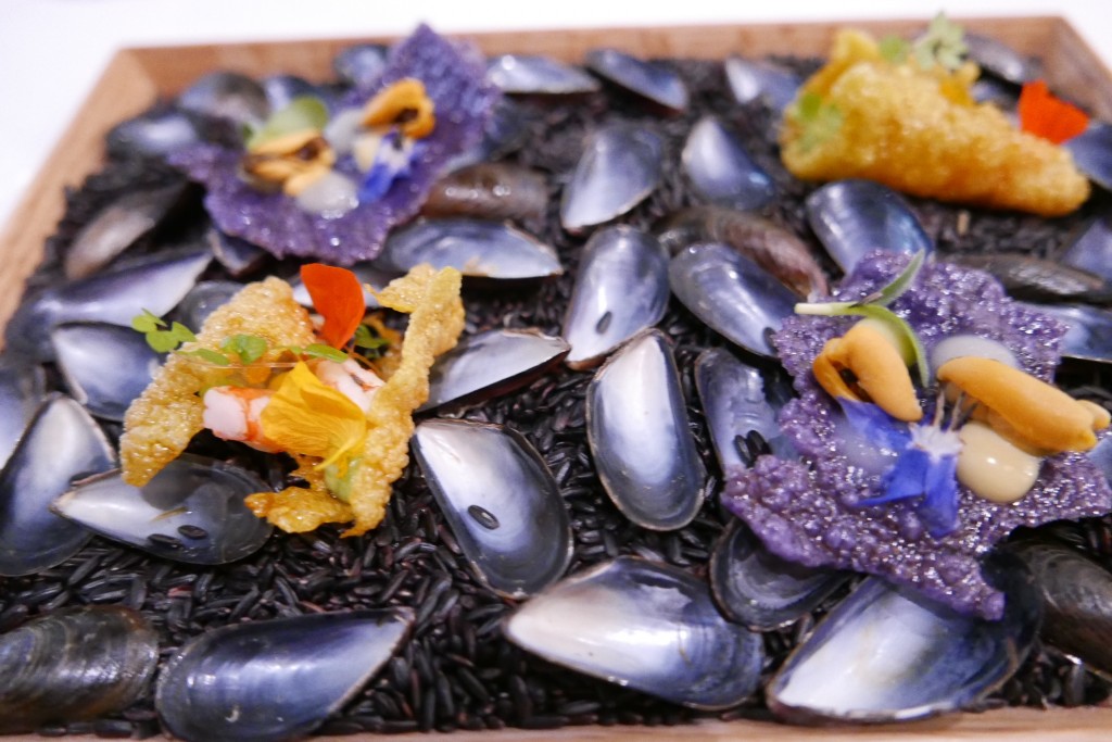 Chips et moules (amuse gueule) © GP