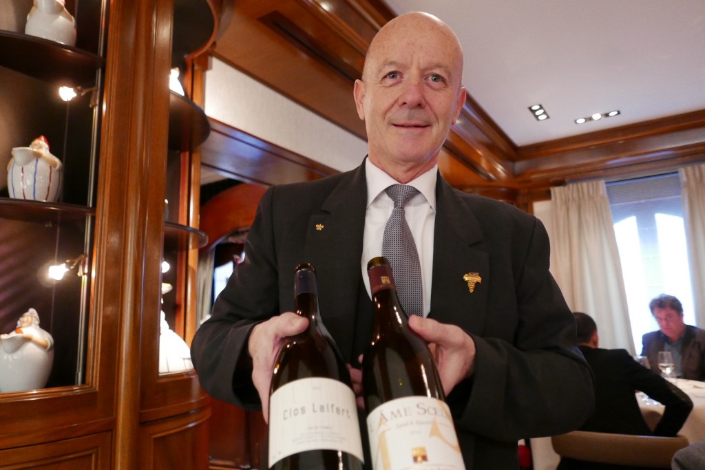 Alain Ronzatti au service des vins © GP