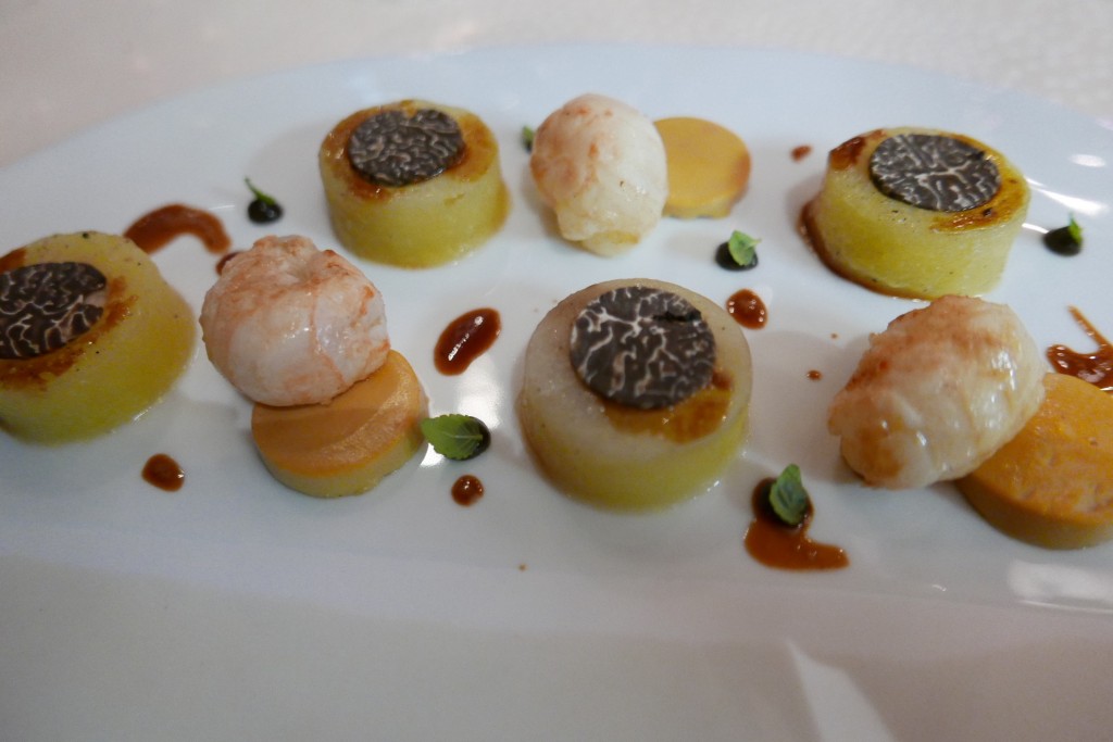 Pommes de terre farcies de pied de cochon © GP