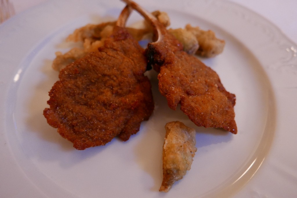 Côtelettes d'agneau milanaise © GP