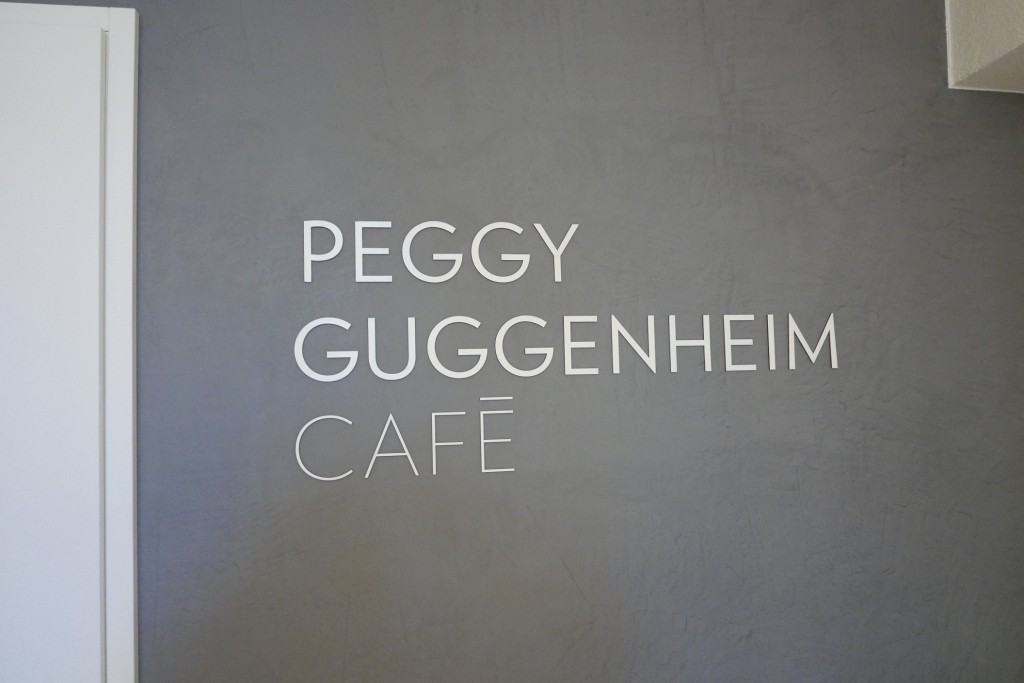 Panneau du Café © GP