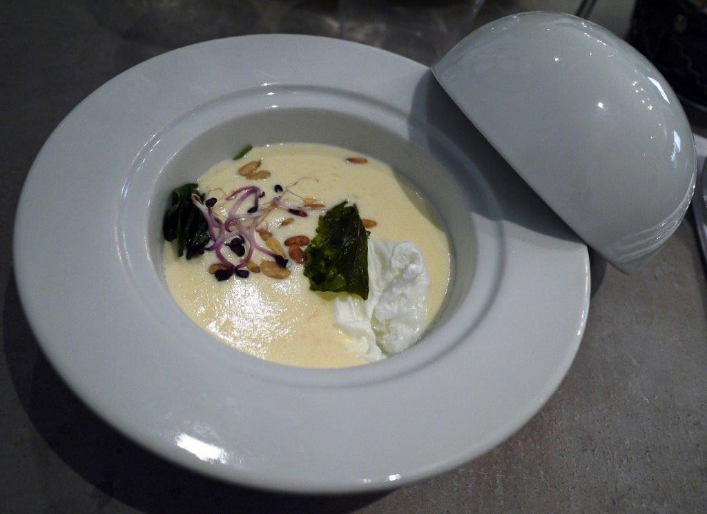 L'oeuf poché© AA