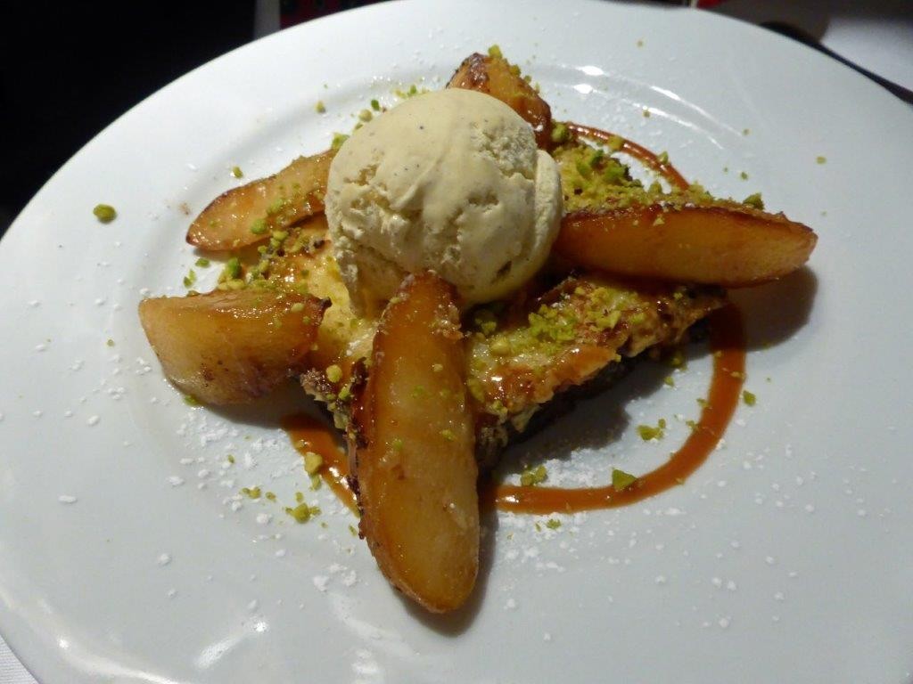Pain perdu et pommes © AA