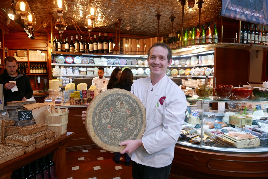 Guillaume Chinzi et son fromage © GP