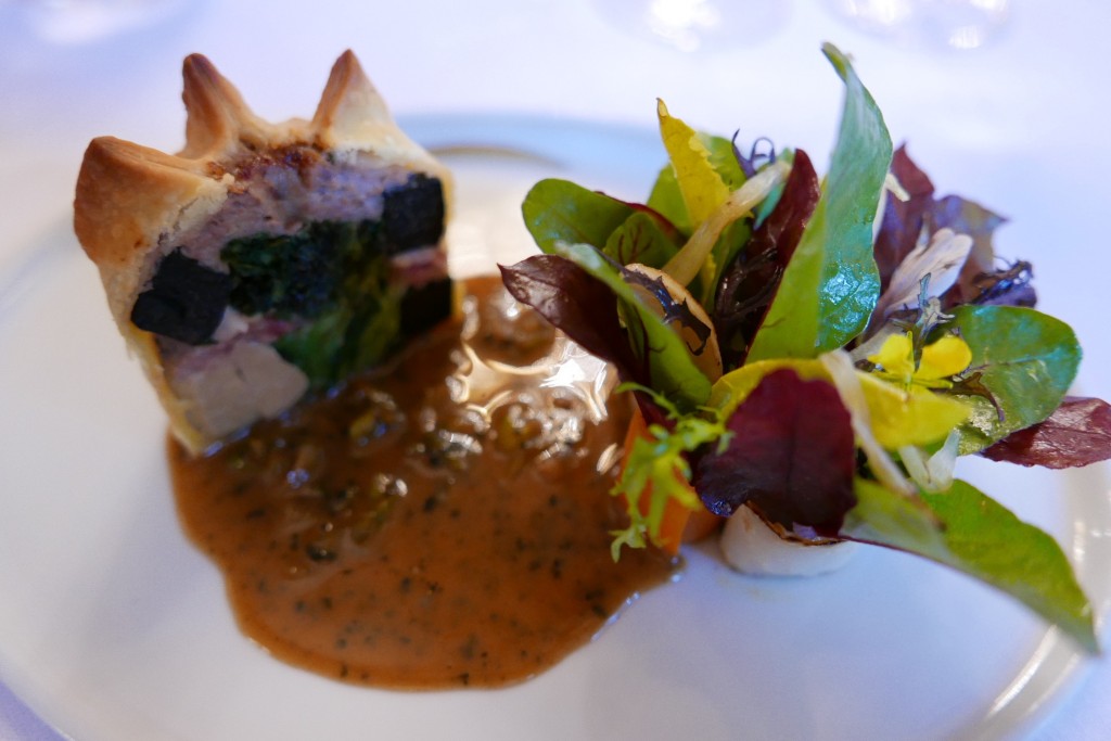 Pâté chaud de pintade © GP