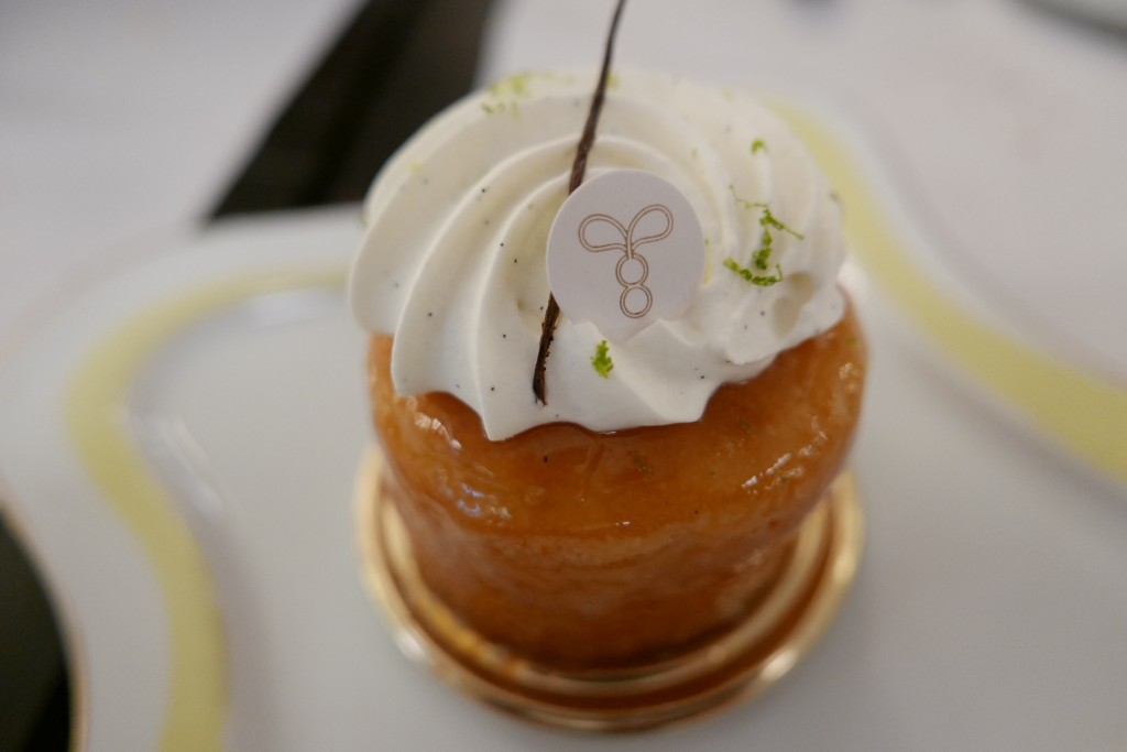 Baba au rhum © GP