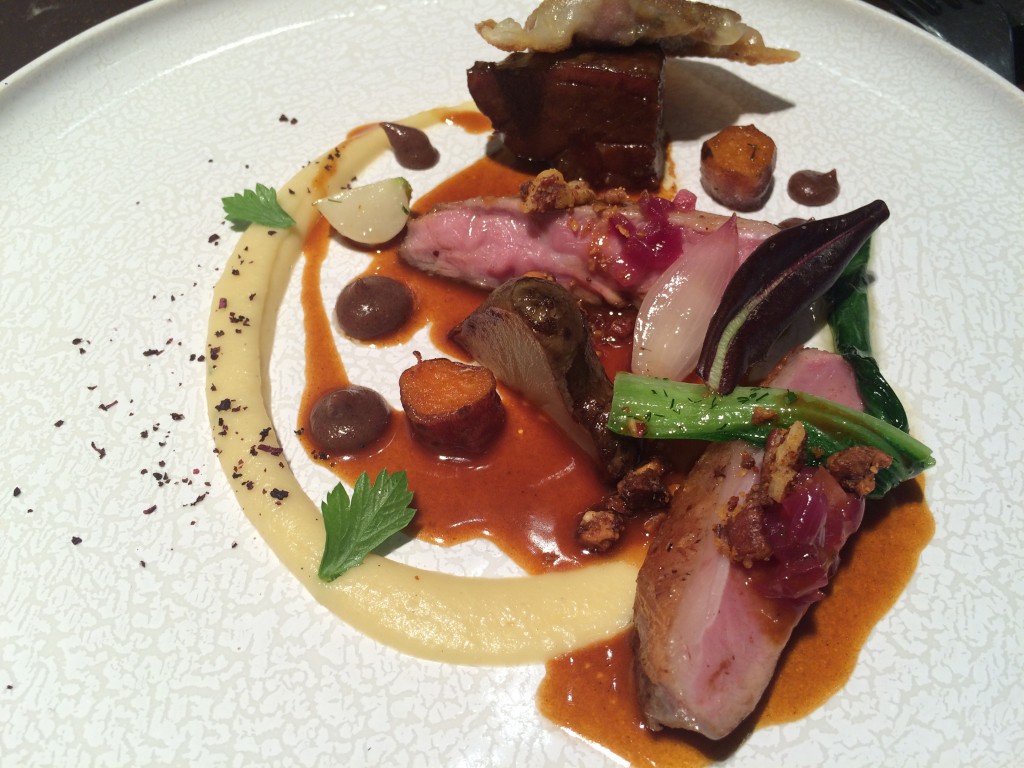Agneau de lait condiment miso noir et moutarde violette © GP