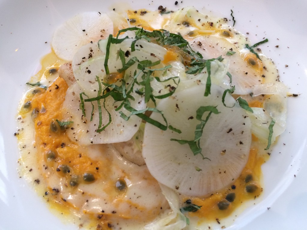 Colin, purée de carotte, fenouil, passion © GP