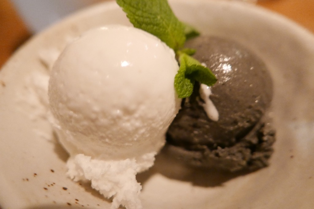 Glace coco/sésame © GP