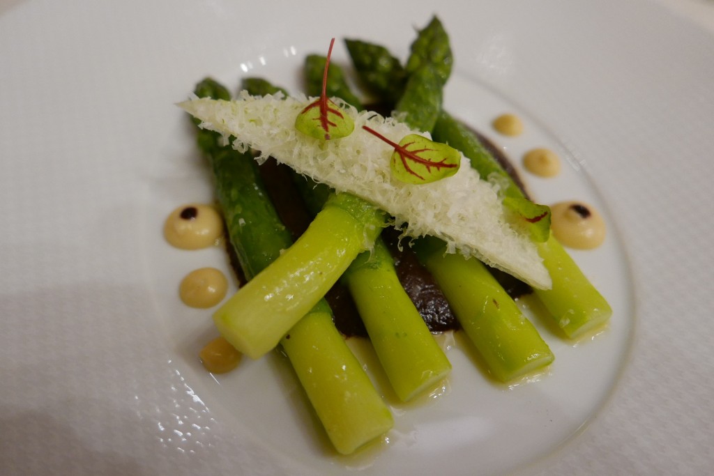 Asperge, olives, parmesan, cognac © GP