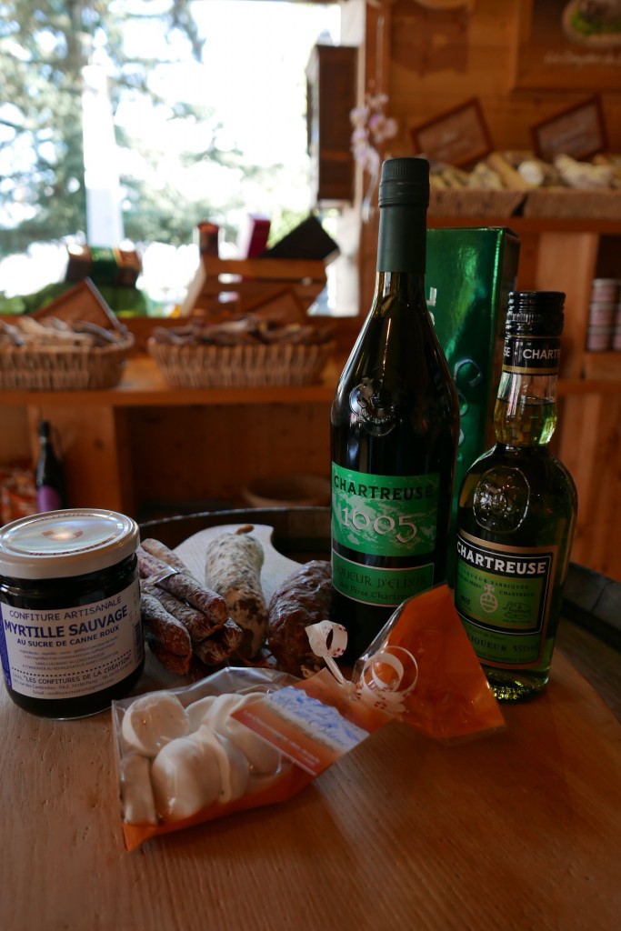 Confiture, chartreuse, saucissons © GP
