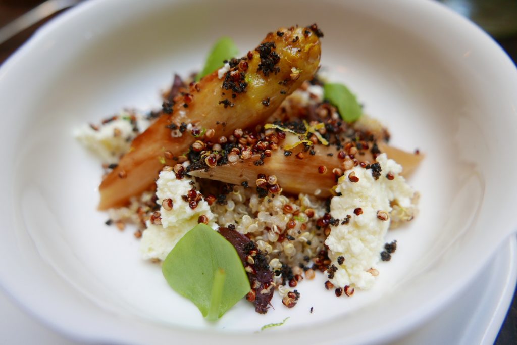 Asperges, quinoa, féta © GP