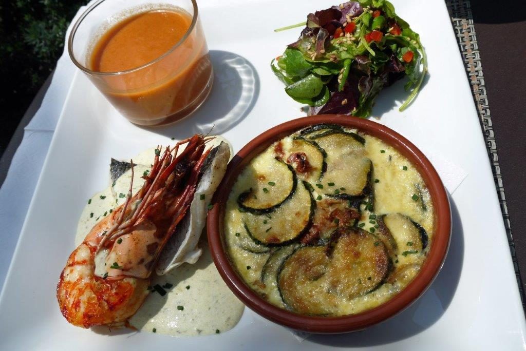Duo de gambas et daurade © AA