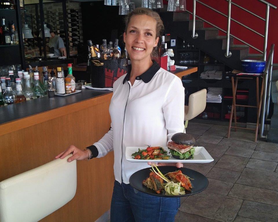Josephine au service © AA