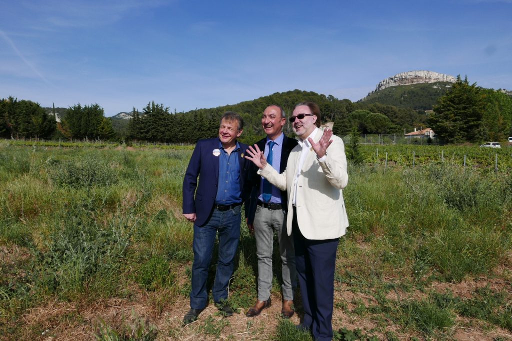 Les sommeliers dans les vignes © GP