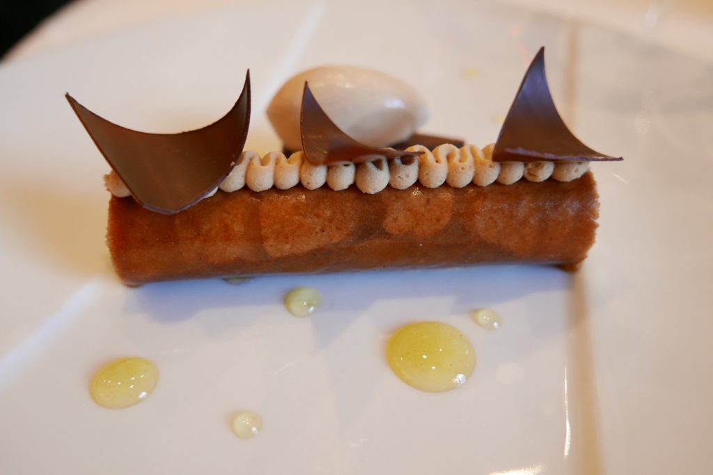 Chocolat Nyangbo et noisette crème glacée fève de cacao © GP