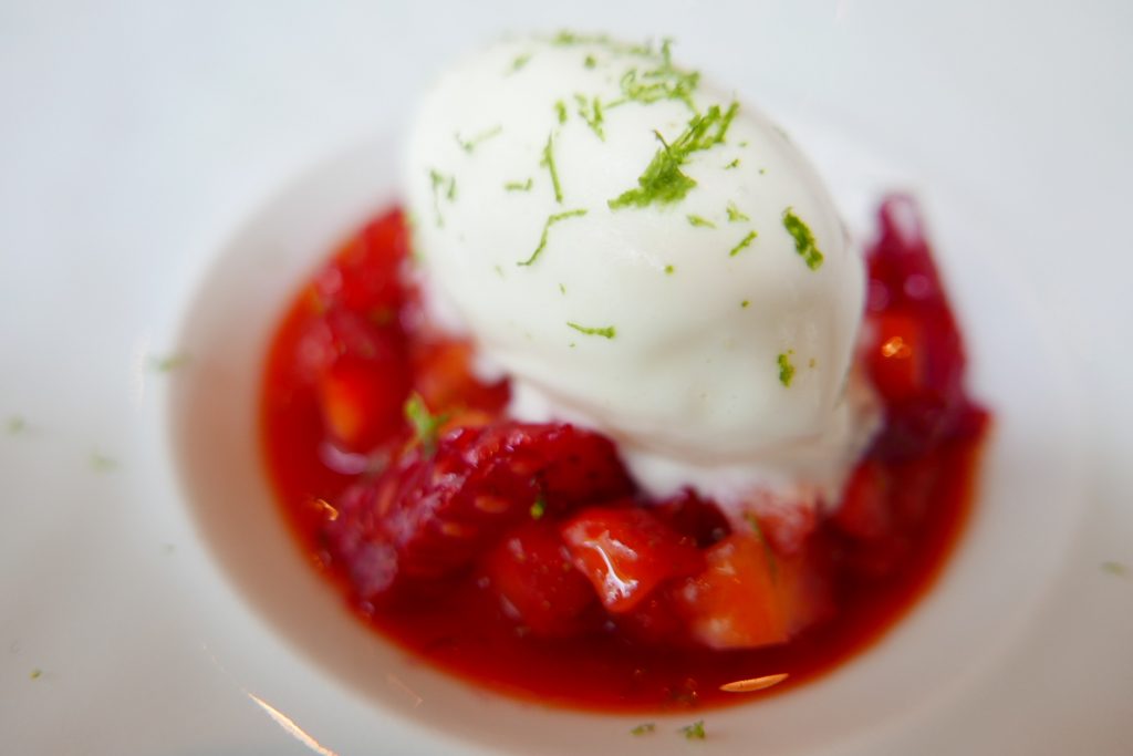 Fruits rouges, glace fromage blanc © GP