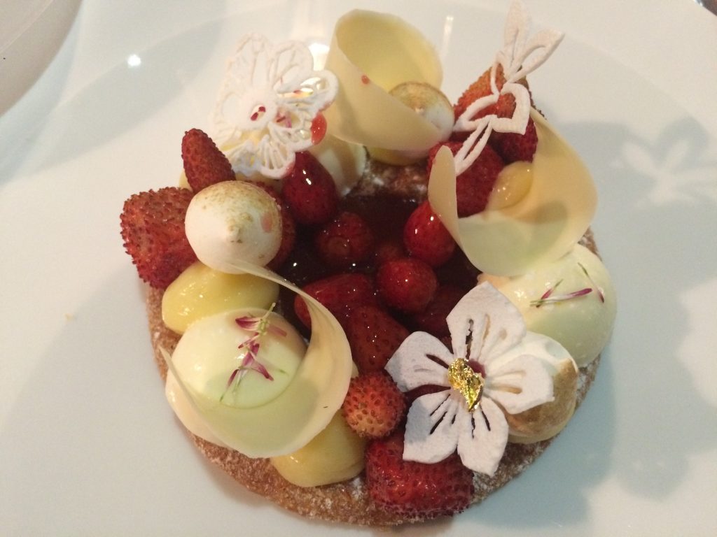 Fleur de fleurs au citron et fruits rouges © GP