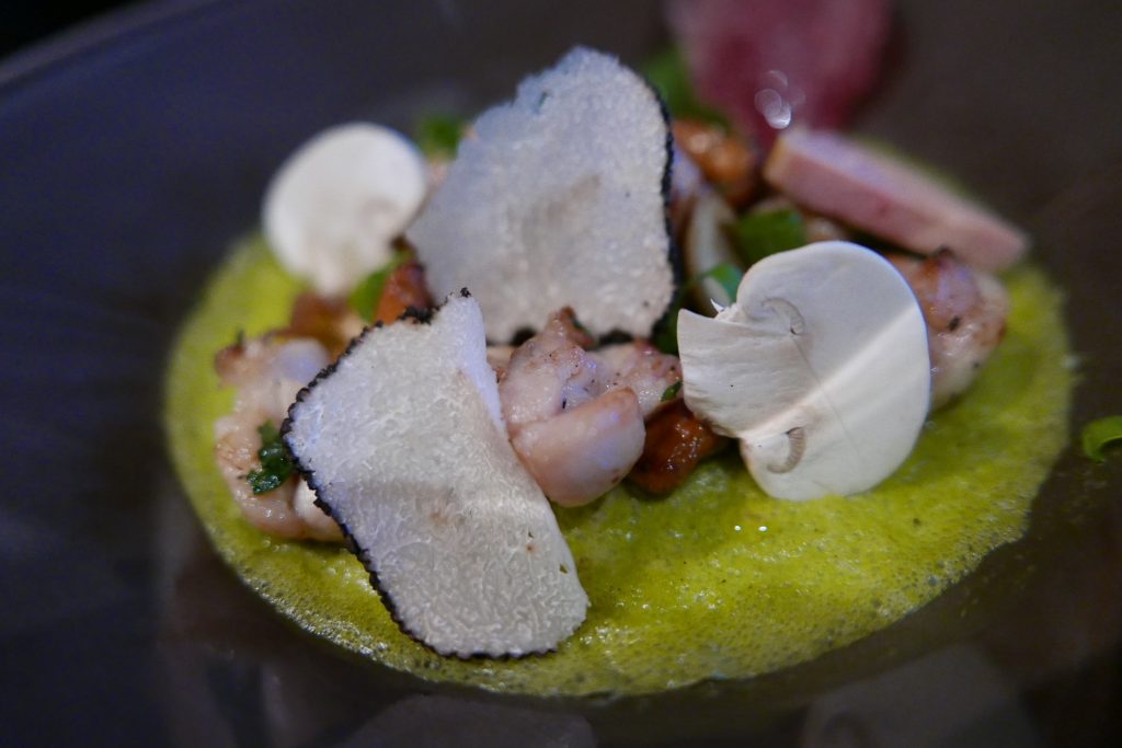Crème de petits pois, ris de veau et truffes © GP