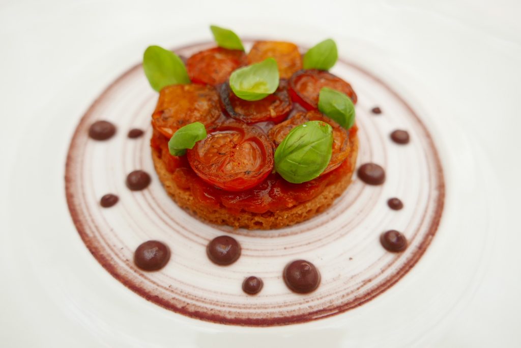 Tarte sablée à la tomate © GP