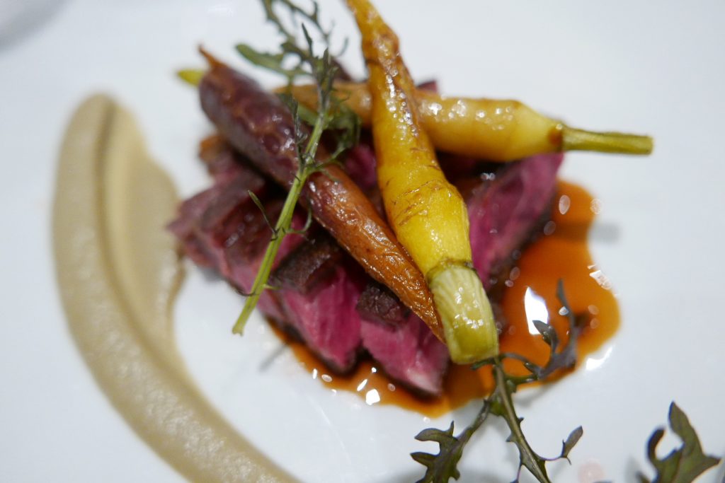 Entrecôte, carotte, aubergine © GP